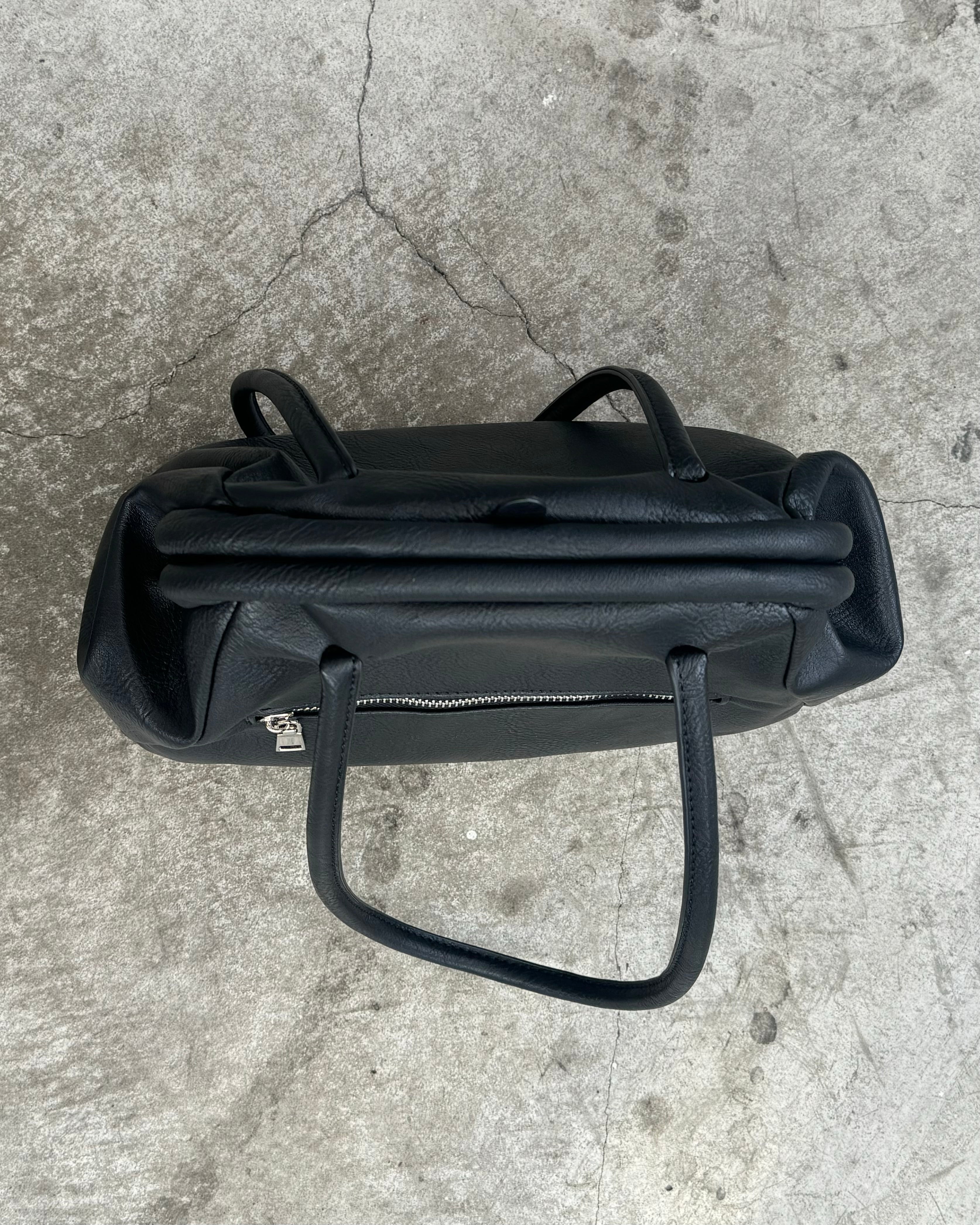 ビリーカーク　がま口　デニム　2way レザー　ショルダーバッグ　USA製 がま口ショルダーバッグ E1443エムニエム EMUNIEM カジュアルコーデ